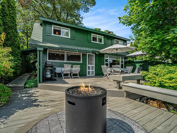 1658 Primrose St, East Tawas, MI 48730