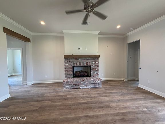 2nd image of 303 High Point Way