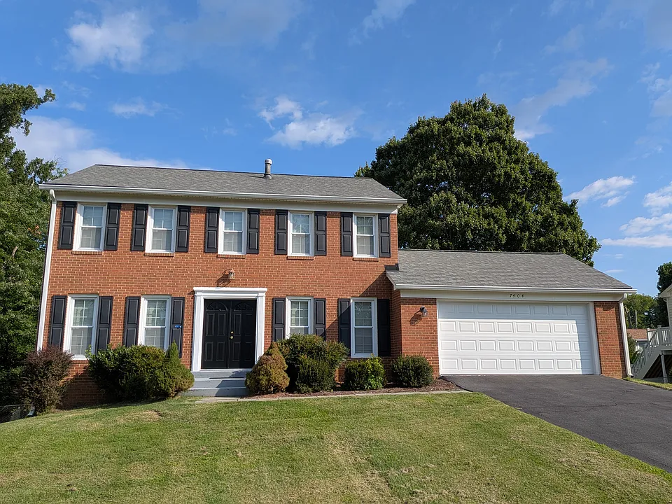 7404 Beverly Manor Dr