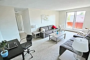 185 Lisgar Ave — Photo 4