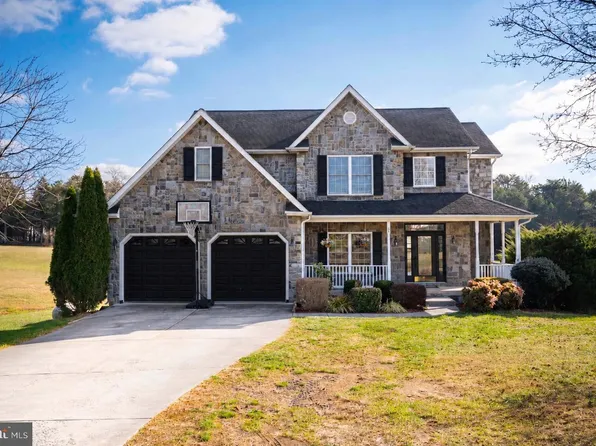 76 Katie Ln, Middletown, VA 22645