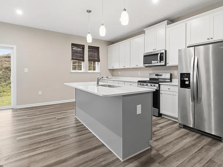 13 Dover Ct — Photo 4