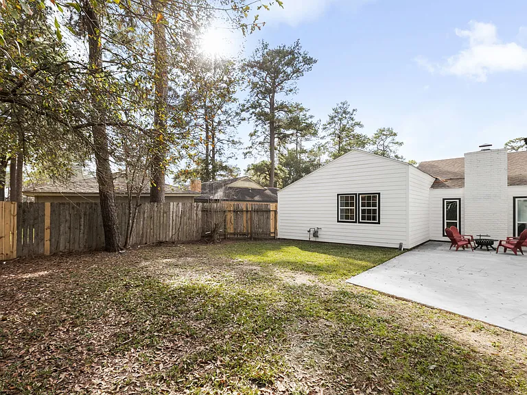 15126 Forest Lodge Dr — Photo 30