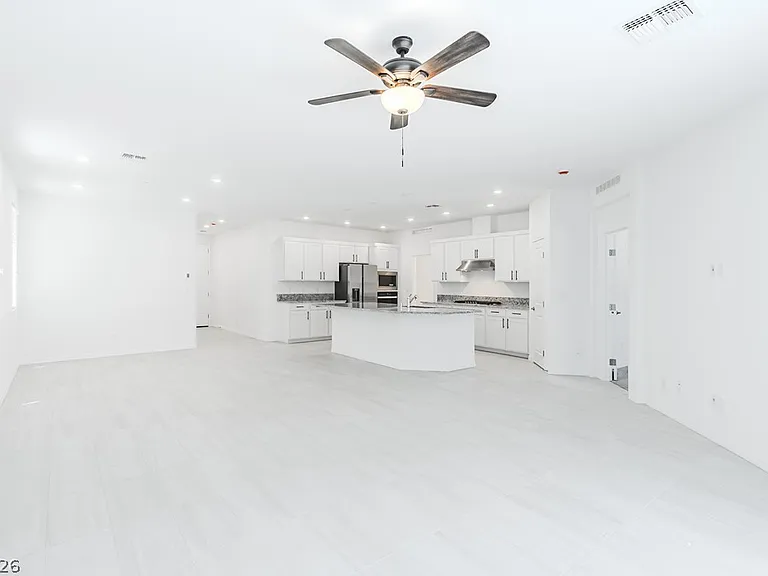 5740 Yellow House St — Photo 7