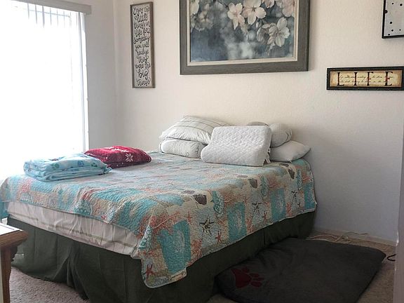 5th image of 1633 E Lakeside Dr Unit 18