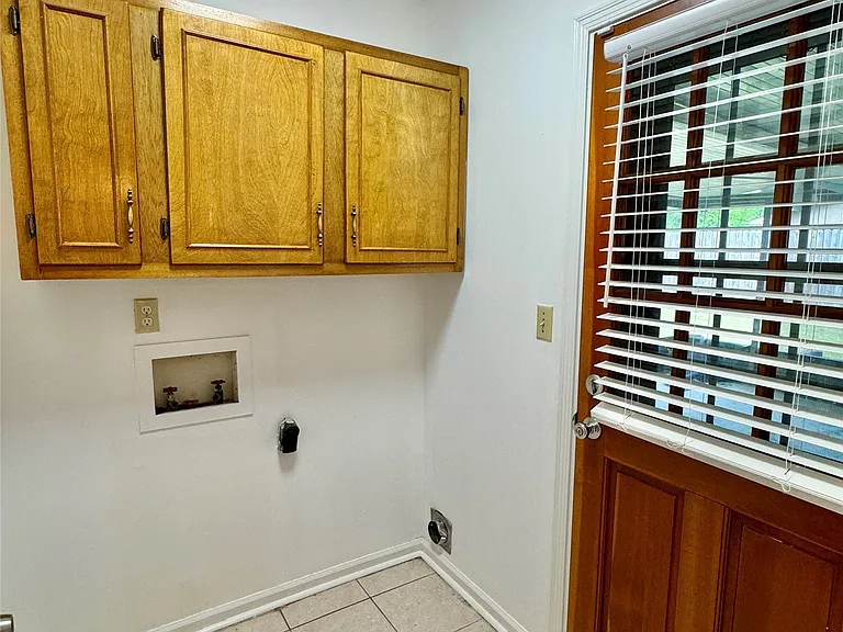 2311 Cottingham Dr — Photo 18