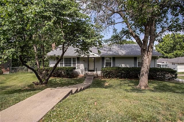 1st image of 2204 Sunset Ct