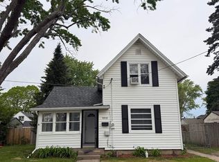 1915 Quincy St, Rockford, IL 61103