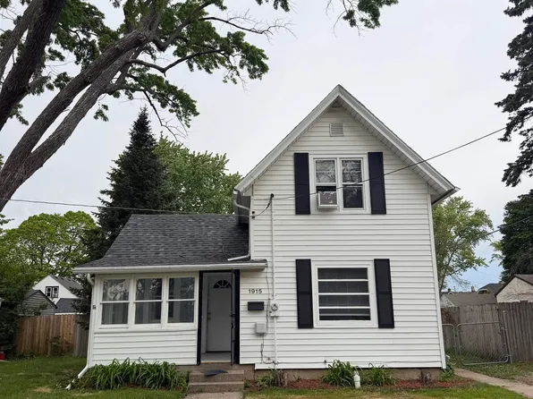 1915 Quincy St, Rockford, IL 61103