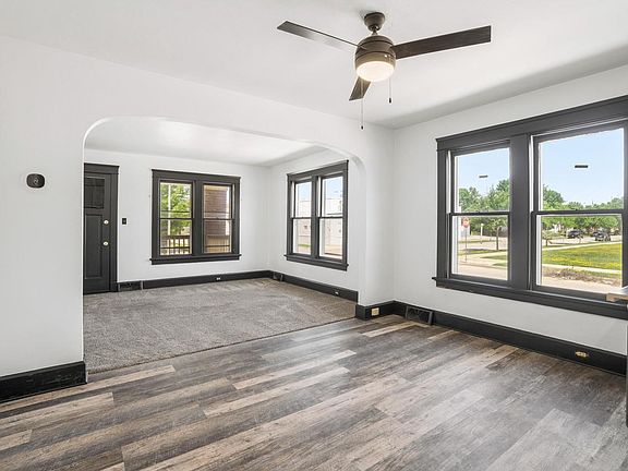 2nd image of 1801 Flett AVENUE