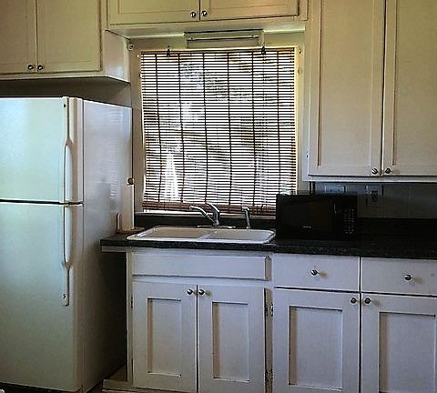 5th image of 3009 Horton St