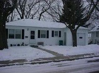 913 Saint Jacob Ave, Albert Lea, MN 56007