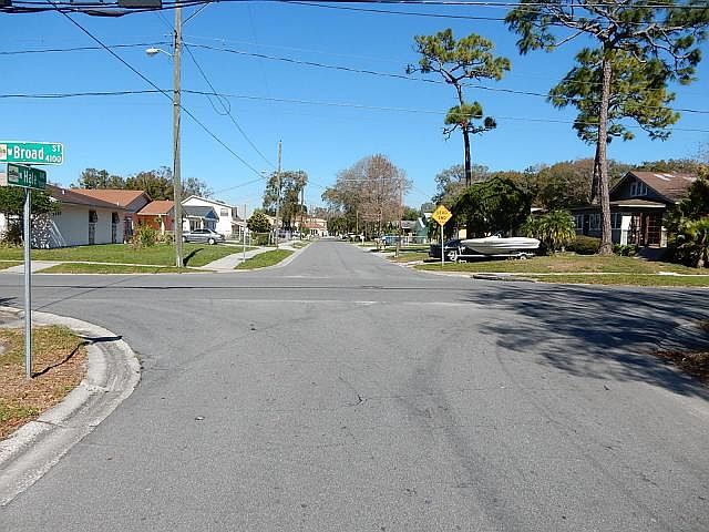 2nd image of 7225 N Hale Ave