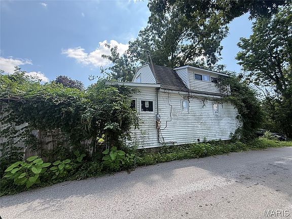2nd image of 2622-2626 Rackliffe St