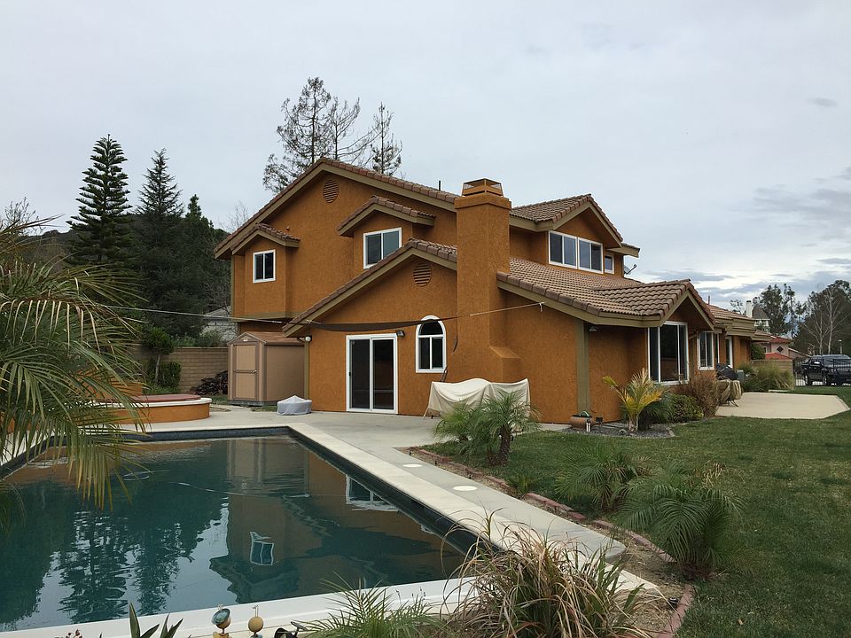 1st image of 877 Fernhill Ct