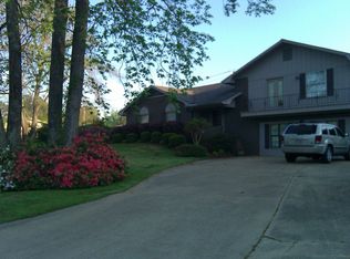 380 W Mill Rd, Columbus, MS 39702