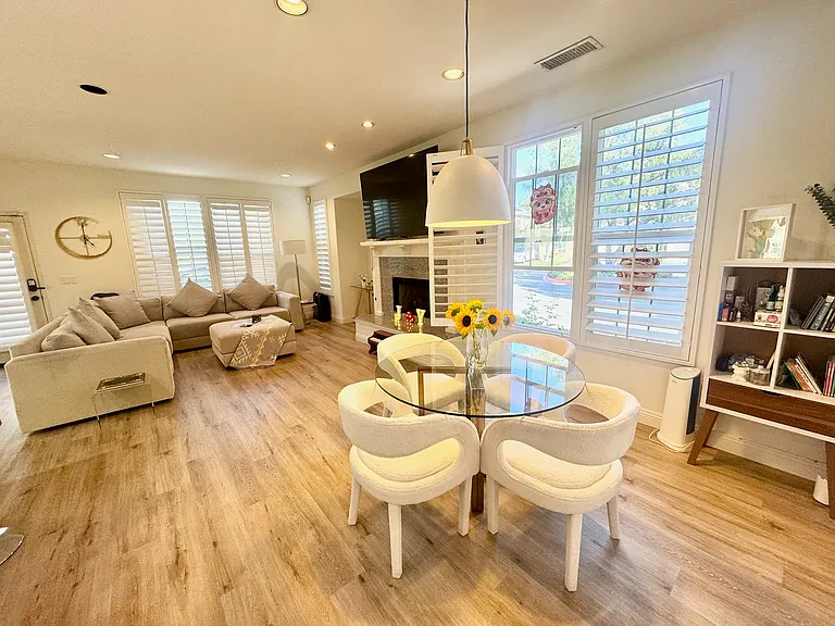 28 Highfield Gln — Photo 4