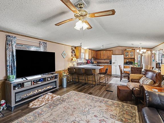 3rd image of 1401 9th St #159