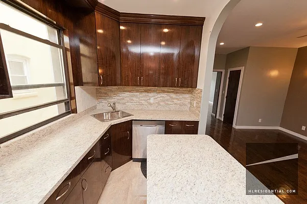Rented by Highline Residential | media 23