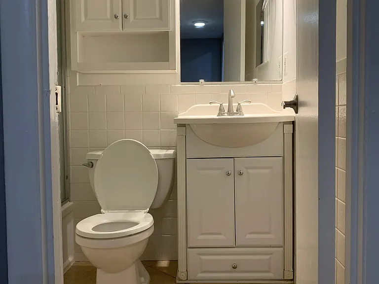 1906 Wilson Ln #102 — Photo 5