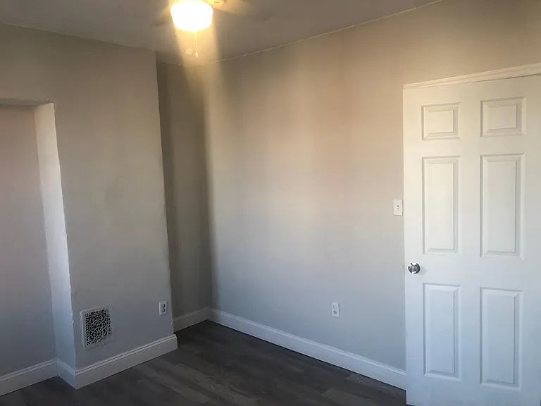 262 W Ontario St #2 — Photo 7