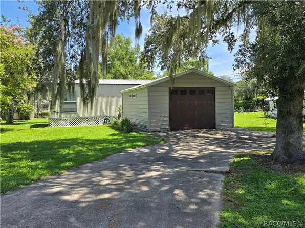 10292 E Pike Dr, Inverness, FL 34450