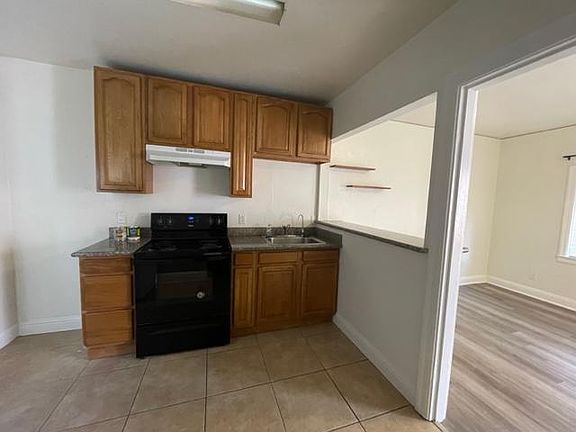4th image of 6120 Foothill Blvd #B