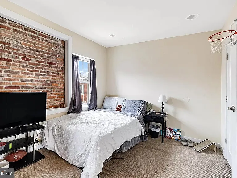 1718 N Gratz St #3 — Photo 24