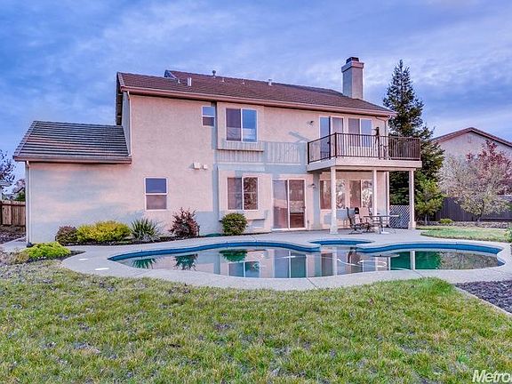5th image of 401 Ashland Ct
