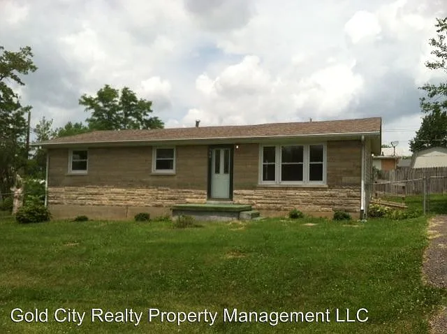 235 Horseshoe Ct photo 1