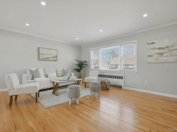 3rd image of 2726 Orchard Street