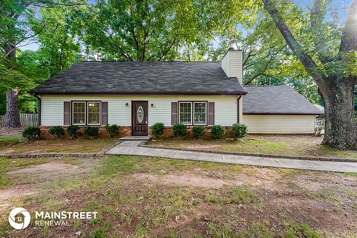 1st image of 1236 Maggie Ln SE