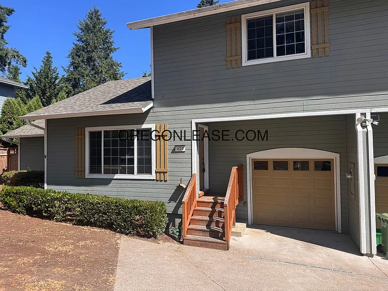 420 Holly Ave — Photo 1