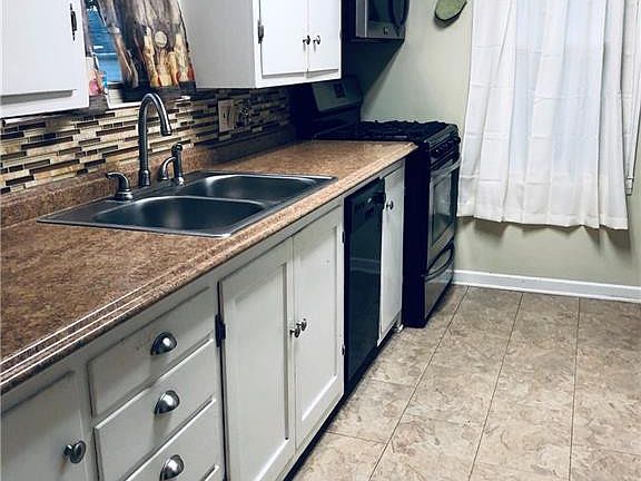 5th image of 1546 Glenbrook Dr
