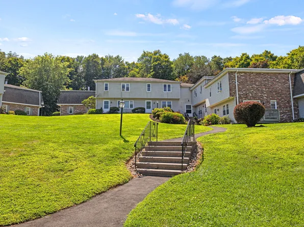 43 Whittlesey Drive #43, Bethel, CT 06801