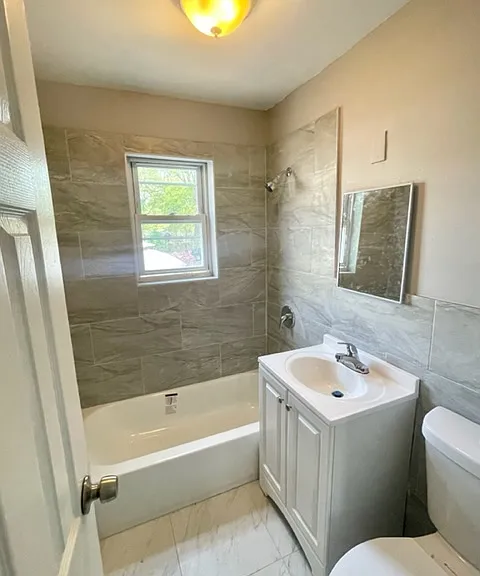 541 Walnut St #B-3 — Photo 5