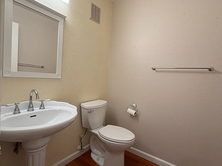 6 Basin Ct — Photo 13