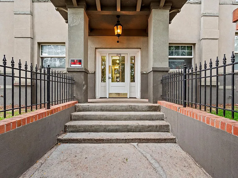 Penn Mor Apartments — Photo 2