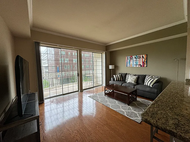 3225 Turtle Creek Blvd #310B — Photo 14