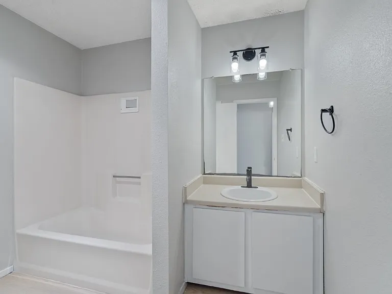 2906 Jadewood Ct #A — Photo 16