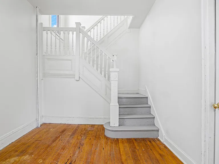 3415 Enslow Ave — Photo 4