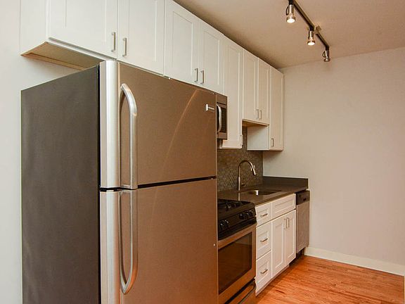 2nd image of 2420 N Kedzie Blvd APT 109