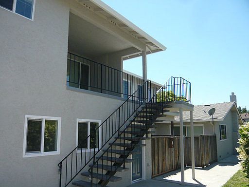 2nd image of 620 Nello Dr APT 4