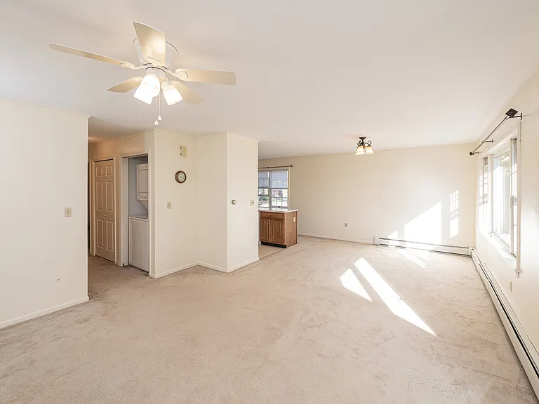 60 Riggs Dr — Photo 6