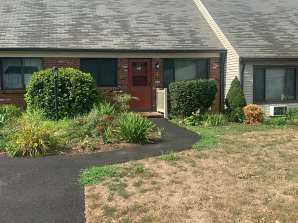 21 Dannys Way, Wallingford, CT 06492