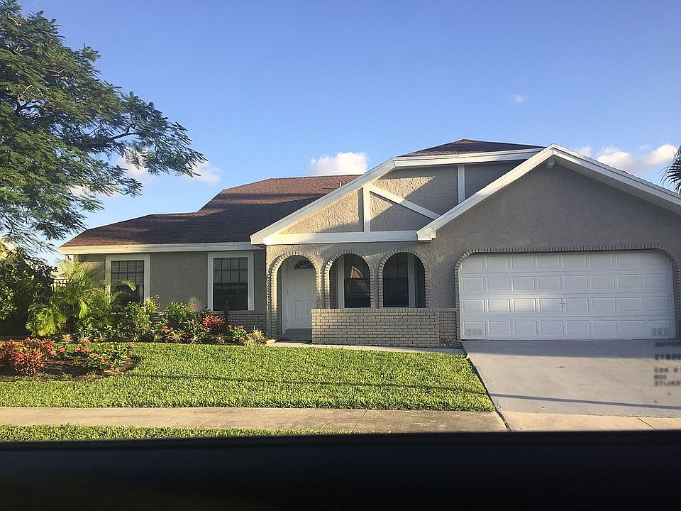 1st image of 15936 W Wind Cir