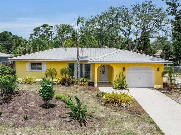 355 McArthur Ave, Sarasota, FL 34243