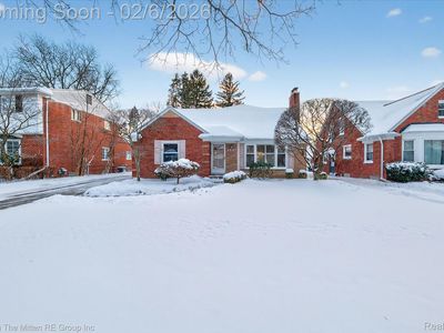 351 Ridgemont Rd, Grosse Pointe Farms, MI, 48236