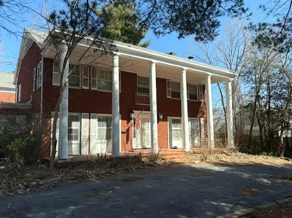 421 W Bower Ave, Harrison, AR 72601