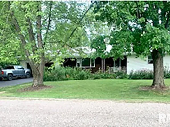 400 N Walter St, Yates City, IL 61572